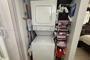 10434 Sunrise Lakes Blvd, Sunrise, FL 33322 - Photo 17