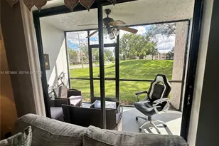 10434 Sunrise Lakes Blvd, Sunrise, FL 33322 - Photo 7