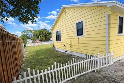 2330 Scott St, Hollywood, FL 33020 - Photo 25