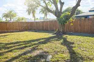 2330 Scott St, Hollywood, FL 33020 - Photo 17