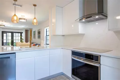 576 Westree Ln #576, Plantation, FL 33324 - Photo 5