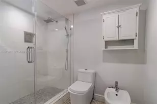 520 Brickell Key Dr, Miami, FL 33131 - Photo 21