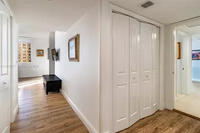 520 Brickell Key Dr #A1007, Miami, FL 33131 - Photo 17