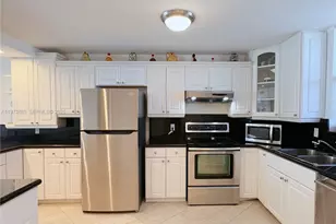 3100 NE 49th St, Fort Lauderdale, FL 33308 - Photo 7