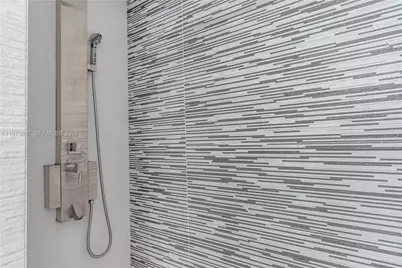 740 Meridian Ave #21, Miami Beach, FL 33139 - Photo 9