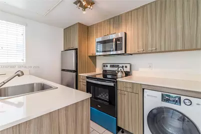 740 Meridian Ave #21, Miami Beach, FL 33139 - Photo 5