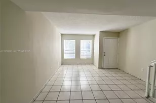 9193 Fontainebleau Blvd, Miami, FL 33172 - Photo 3