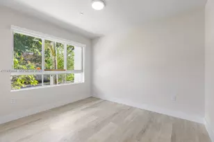 2505 NE 193rd St, Miami, FL 33180 - Photo 9