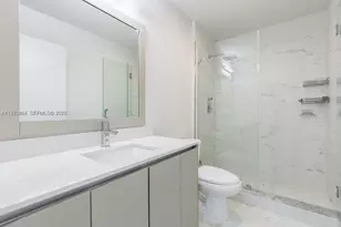 2505 NE 193rd St, Miami, FL 33180 - Photo 13