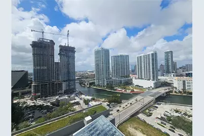 68 SE 6th St #1806, Miami, FL 33131 - Photo 31