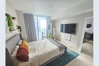 68 SE 6th St #1806, Miami, FL 33131 - Photo 23