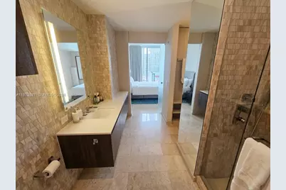 68 SE 6th St #1806, Miami, FL 33131 - Photo 11