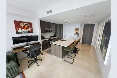 68 SE 6th St #1806, Miami, FL 33131 - Photo 5