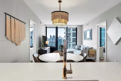 121 NE 34th St #2502, Miami, FL 33137 - Photo 7