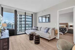 121 NE 34th St, Miami, FL 33137 - Photo 9