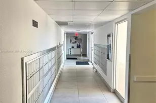 401 Golden Isles Dr, Hallandale Beach, FL 33009 - Photo 59