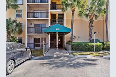 8005 Lake Dr #408, Doral, FL 33166 - Photo 21