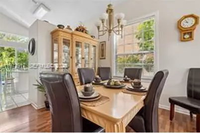 15857 NW 4th Ct, Pembroke Pines, FL 33028 - Photo 7