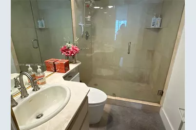 2333 Brickell Ave #1616, Miami, FL 33129 - Photo 21