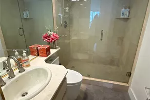 2333 Brickell Ave, Miami, FL 33129 - Photo 21