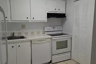 7911 N Colony Cir N, Tamarac, FL 33321 - Photo 7