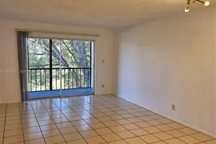 7911 N Colony Cir N, Tamarac, FL 33321 - Photo 3