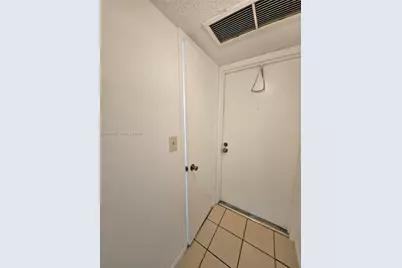 7911 N Colony Cir N #304, Tamarac, FL 33321 - Photo 11