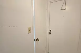 7911 N Colony Cir N, Tamarac, FL 33321 - Photo 11