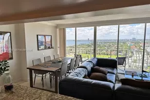 7601 E Treasure Dr, North Bay Village, FL 33141 - Photo 9