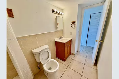 2008 Jackson St #D7, Hollywood, FL 33020 - Photo 9