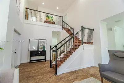 362 Lake Crest Ct, Weston, FL 33326 - Photo 9