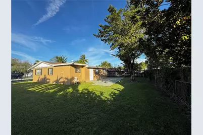 11852 SW 202nd St, Miami, FL 33177 - Photo 9