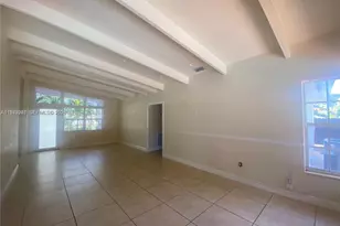 700 Curtiss Pkwy, Miami Springs, FL 33166 - Photo 19