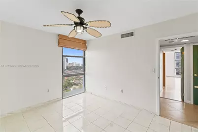 3675 N Country Club Dr #1803, Aventura, FL 33180 - Photo 13