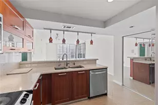 3675 N Country Club Dr, Aventura, FL 33180 - Photo 3