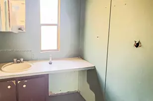 124 Cypress Dr, Palatka, FL 32177 - Photo 9