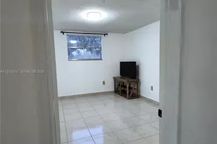 666 W 81st St, Hialeah, FL 33014 - Photo 13