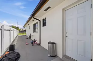 9007 SW 38th St, Miami, FL 33165 - Photo 43