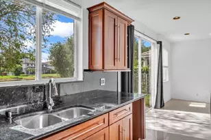 1386 Canary Island Dr, Weston, FL 33327 - Photo 11