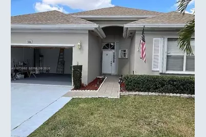 2385 SE 7th Pl, Homestead, FL 33033 - Photo 1