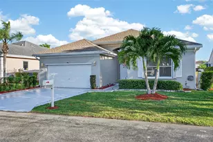 2385 SE 7th Pl, Homestead, FL 33033 - Photo 5