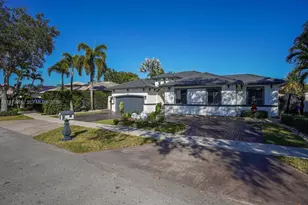 16401 NW 77th Pl, Miami Lakes, FL 33016 - Photo 15