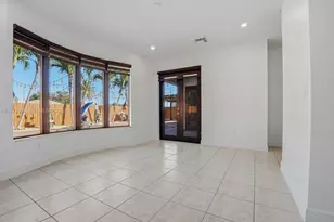 16401 NW 77th Pl, Miami Lakes, FL 33016 - Photo 5