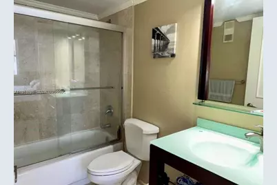 770 NE Claughton Island Dr #1613, Miami, FL 33131 - Photo 7