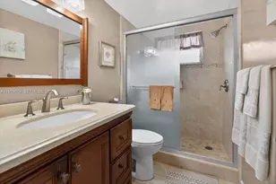 180 NE 12th Ave, Hallandale Beach, FL 33009 - Photo 5