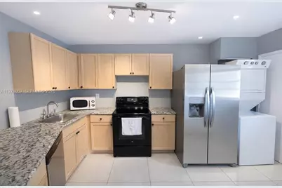 1780 NE 191st St #210-2, Miami, FL 33179 - Photo 7