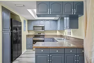 12261 Lake Loop Rd, Cooper City, FL 33330 - Photo 13