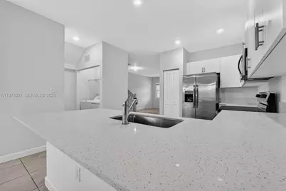 2619 SE 11th Street #2619, Homestead, FL 33035 - Photo 9