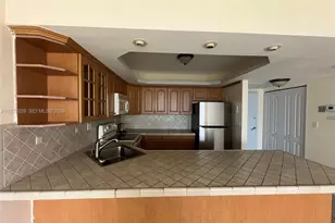 3180 S Ocean Dr, Hallandale Beach, FL 33009 - Photo 15