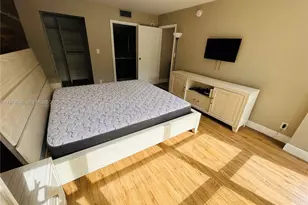 17021 N Bay Rd, Sunny Isles Beach, FL 33160 - Photo 17